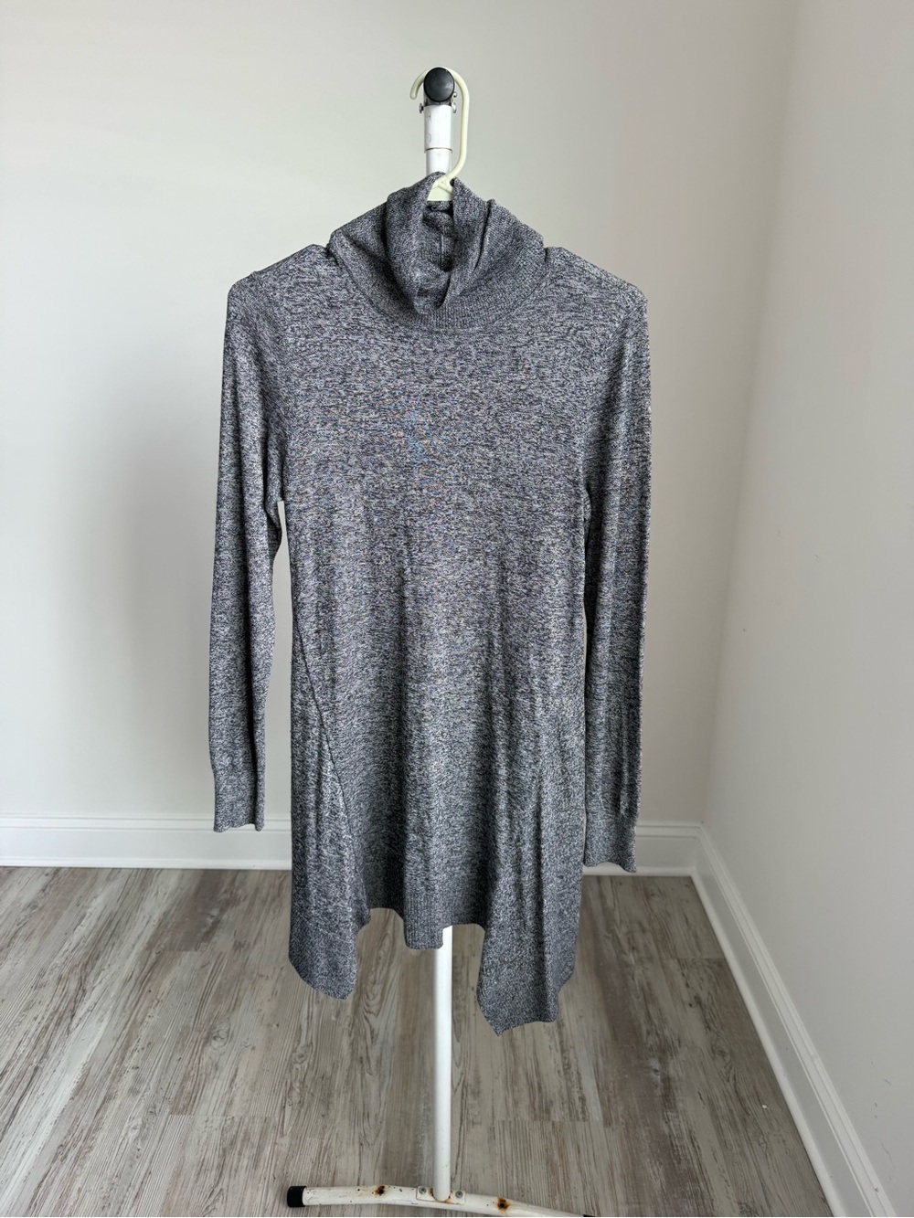 Apt. 9 Gray Long-Sleeve Cowl Neck Dress